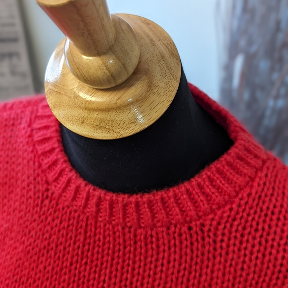 Red Bear Sweater - Picture 3 of 6